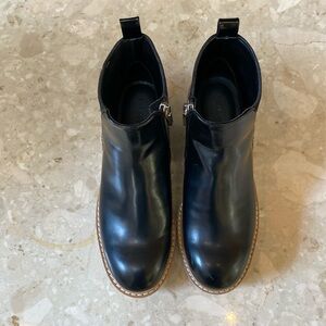 Zara black platform zip up booty
